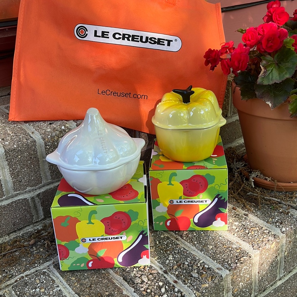 BUNDLE OF 2 LE CREUSET VEGETABLE COCOTTE